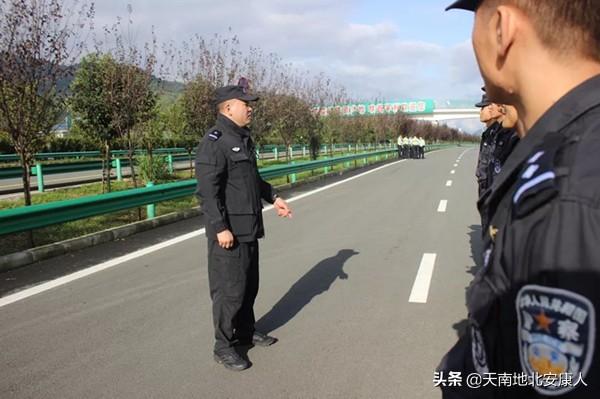 特警招录条件,选拔标准与要求,特警选拔标准与招录条件详解