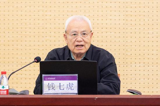 八一勋章，致敬英雄事迹，铭记伟大时刻——记2021年功勋人物事迹，八一勋章，致敬英雄伟业，铭记功勋人物的伟大时刻