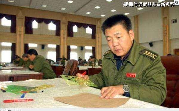 景海鹏的军级级别，正军级还是副军级？，景海鹏的军级级别，正军级还是副军级？