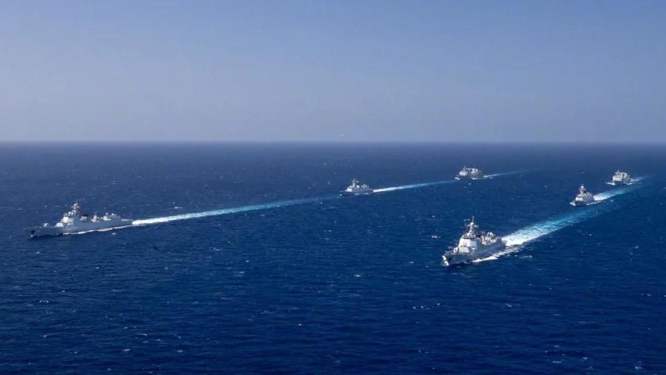 亚丁湾护航国家及其贡献，亚丁湾护航，多国联手护航海上通道的贡献与力量展示