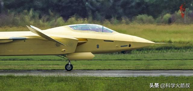 歼-20与F-35，究竟谁更厉害？，歼-20与F-35，谁更胜一筹？对比解析