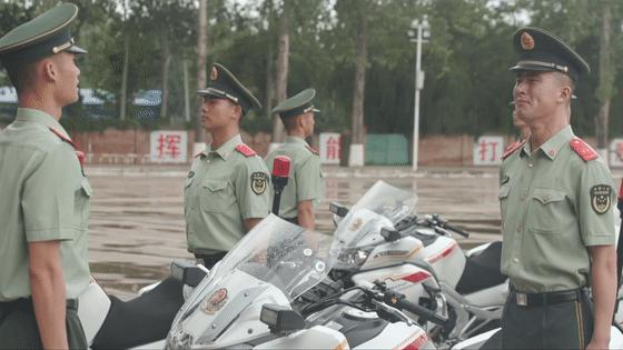 荣耀与责任 第6页