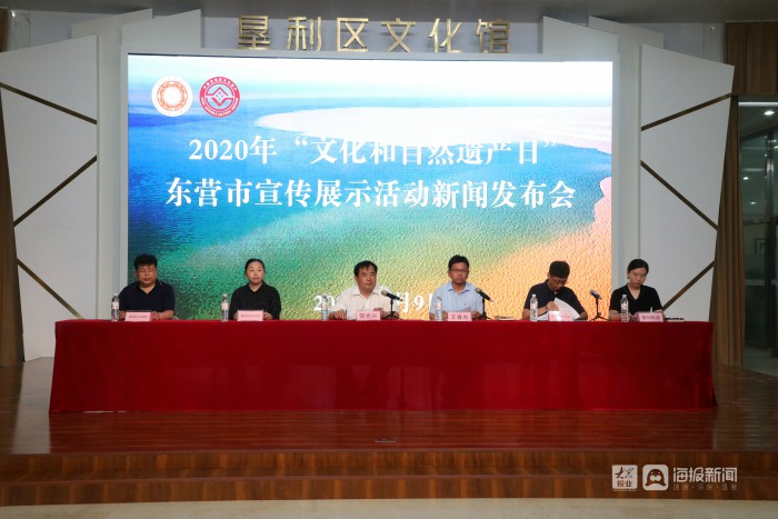 新闻发布会结束后的话题，媒体聚焦与社会反响，新闻发布会后的热议，媒体焦点与社会回声