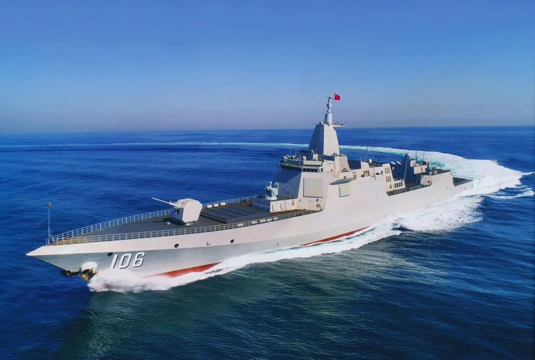 中国海军新一代战舰，揭秘神秘的055型驱逐舰，揭秘中国海军新一代战舰，神秘强悍的055型驱逐舰亮相！