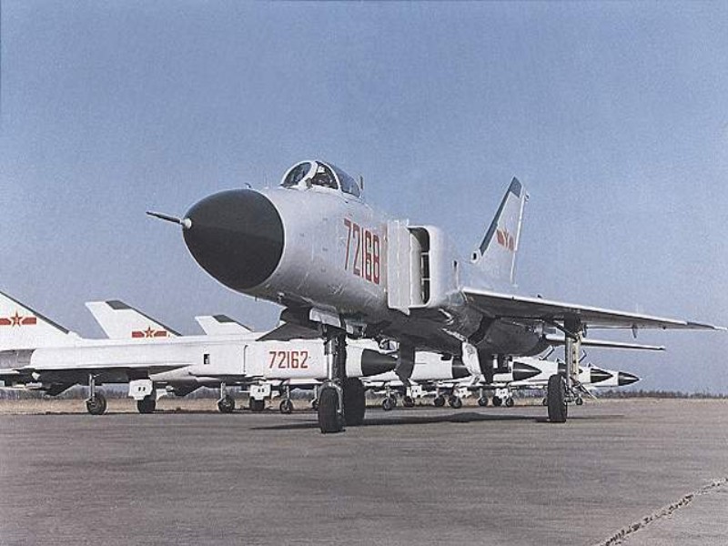 歼八战机大小,揭示其尺寸与性能特点,歼八战机尺寸揭秘,性能特点一览