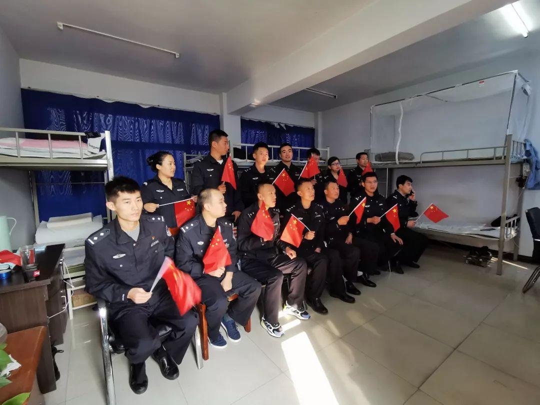 庆祝中华人民共和国成立七十周年阅兵中的方队风采，庆祝中华人民共和国七十周年阅兵盛典，方队展现辉煌风采