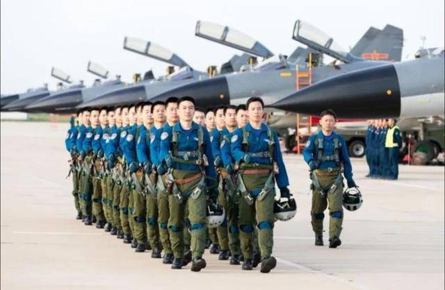 中国空军基地排名一览表，历史、现状与发展趋势，中国空军基地概览，历史沿革、现状评估与发展趋势展望