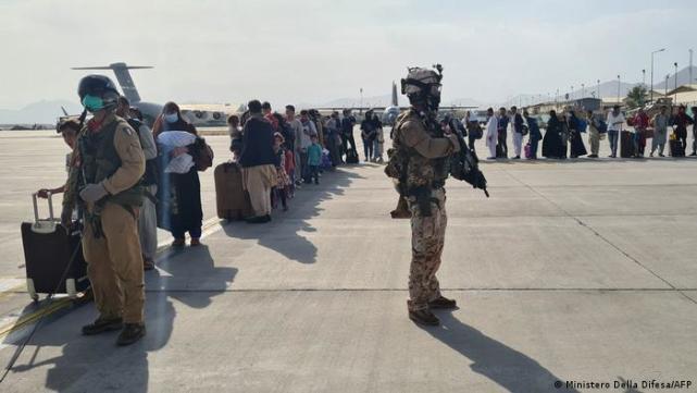 拉姆施泰因空军基地，德国的战略枢纽与全球视野的交汇点，拉姆施泰因空军基地，德国战略枢纽与全球视野交汇的核心地标