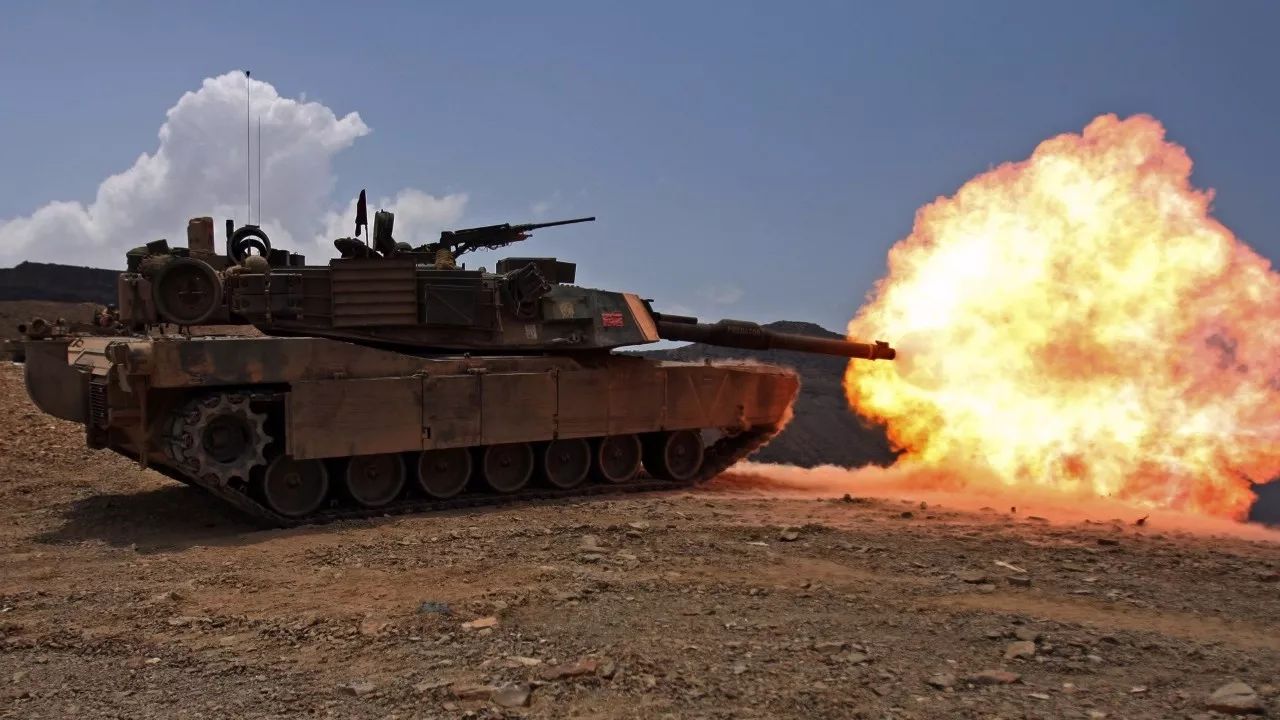 M1A2艾布拉姆斯炮弹，现代战争的钢铁巨擘，M1A2艾布拉姆斯炮弹，现代战争中的钢铁霸主