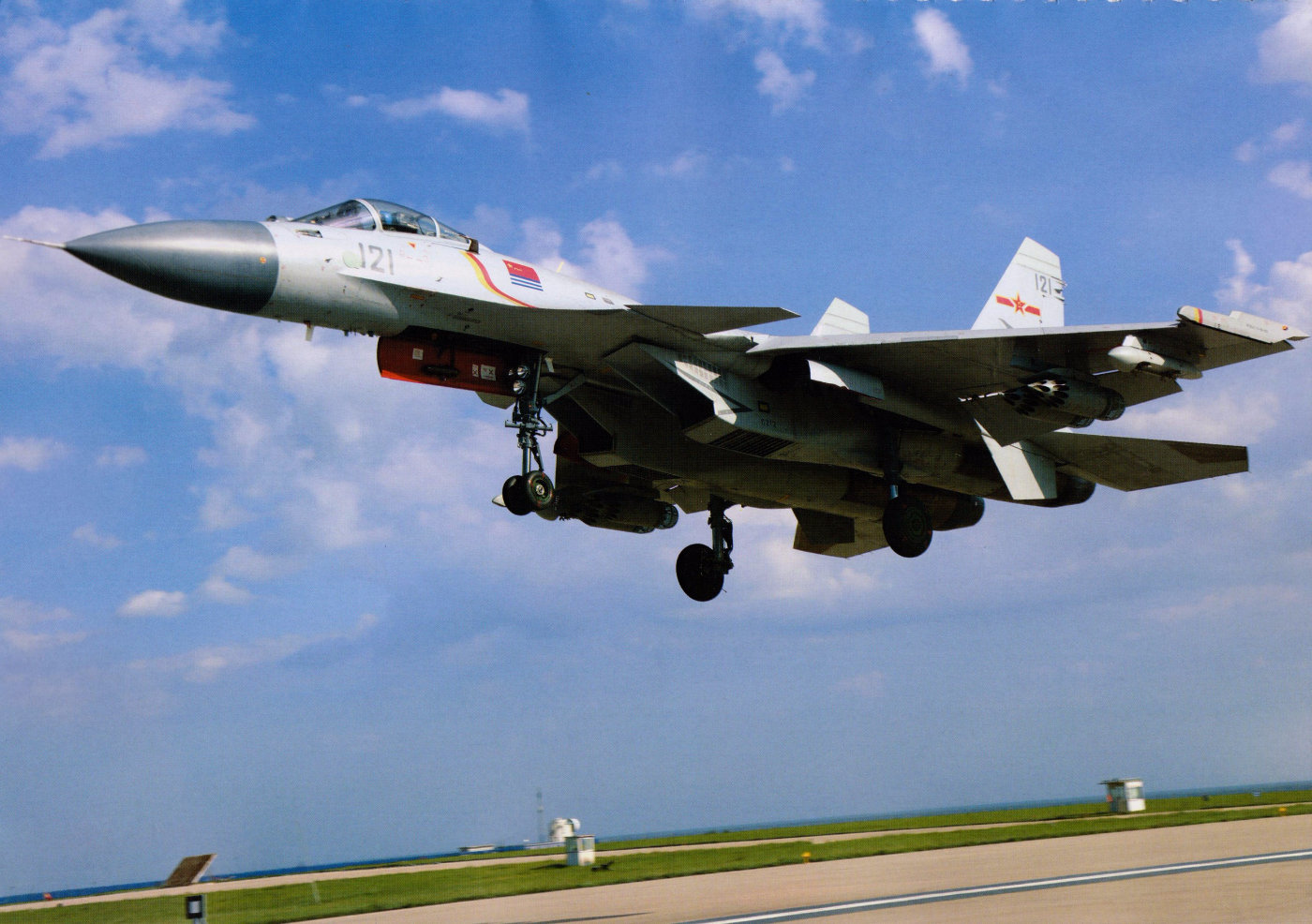 舰载歼-15战斗机，中国海军航空兵力量的骄傲，中国海军航空兵力量之骄傲——舰载歼-15战斗机