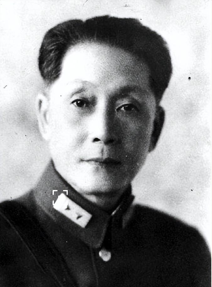 揭秘首任总参谋长，英勇无畏，智慧卓越的历史人物，揭秘首任总参谋长，英勇无畏、智慧卓越的历史传奇人物