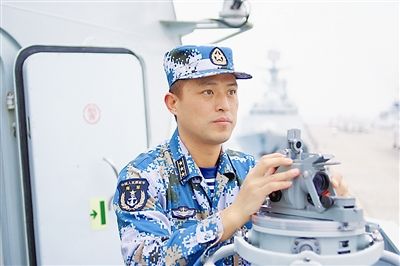 常州舰首任舰长，铁血丹心的领航者，常州舰首任舰长，铁血丹心的领航先锋