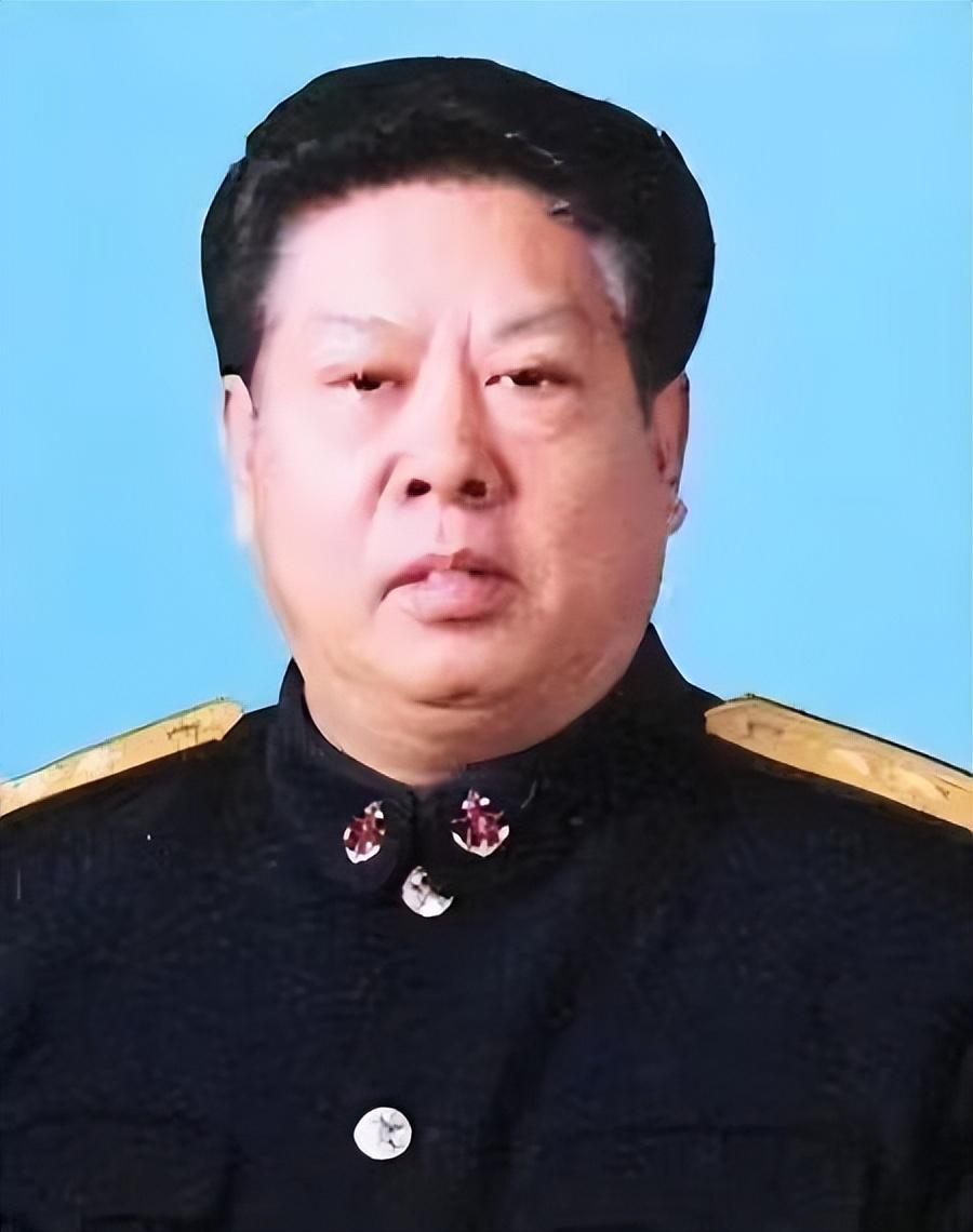 青春启航，扬帆青岛——我在海军的征兵之旅，青春启航，扬帆青岛，海军征兵之旅的热血篇章