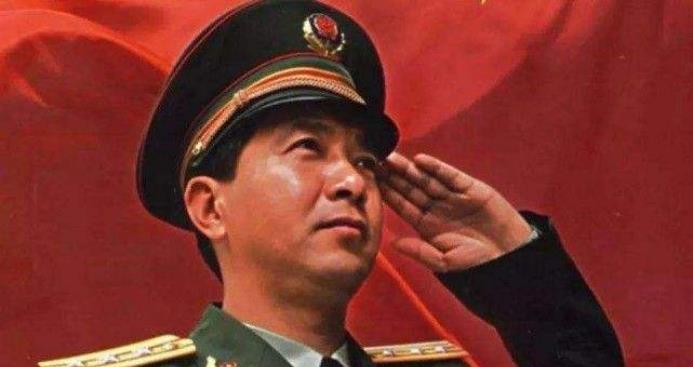 战斗英雄丁晓冰，荣耀与传奇的铸就者，战斗英雄丁晓冰，荣耀传奇的铸就者