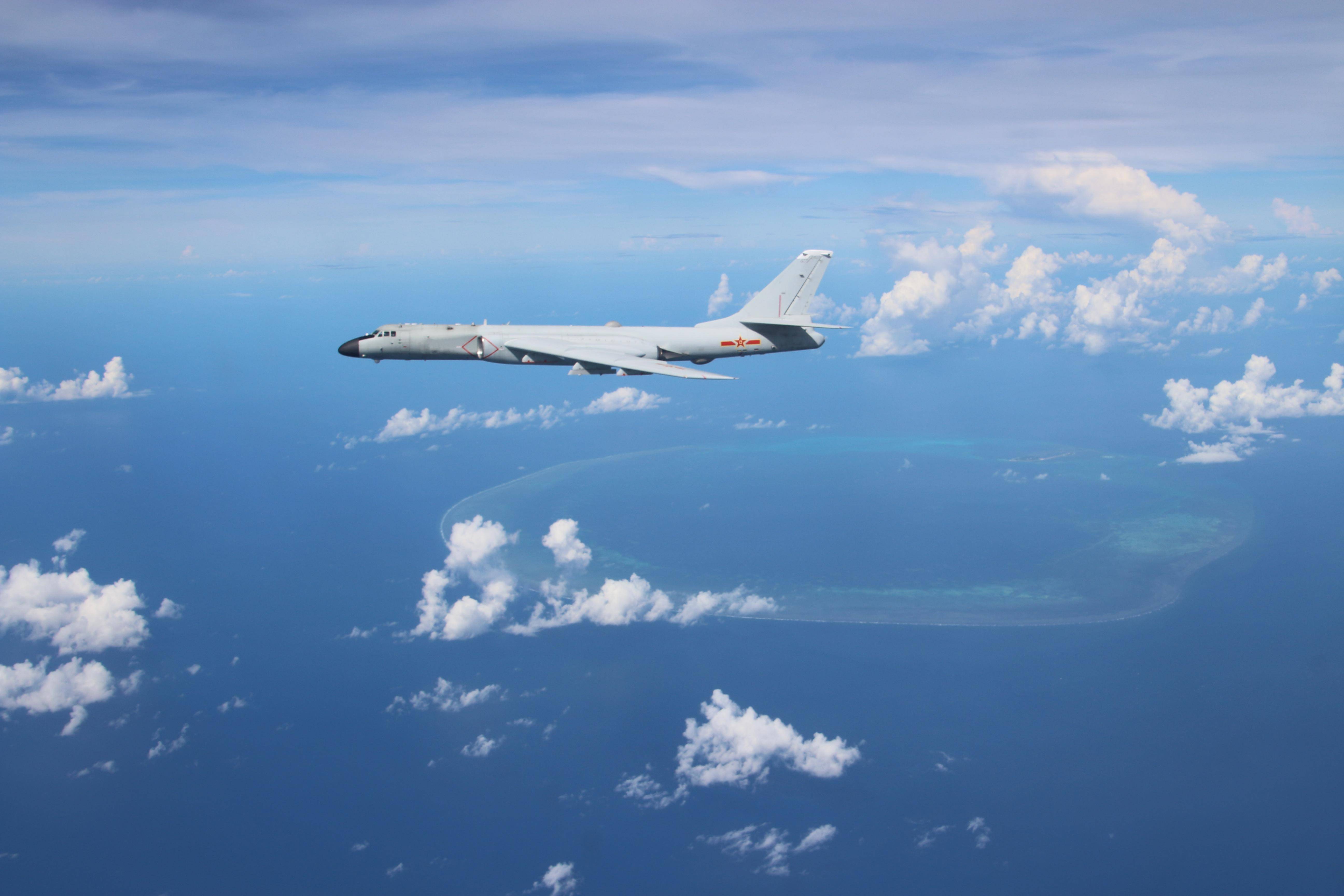 中国空军航空，翱翔新时代的雄壮翅膀，中国空军航空，新时代雄壮翅膀的翱翔