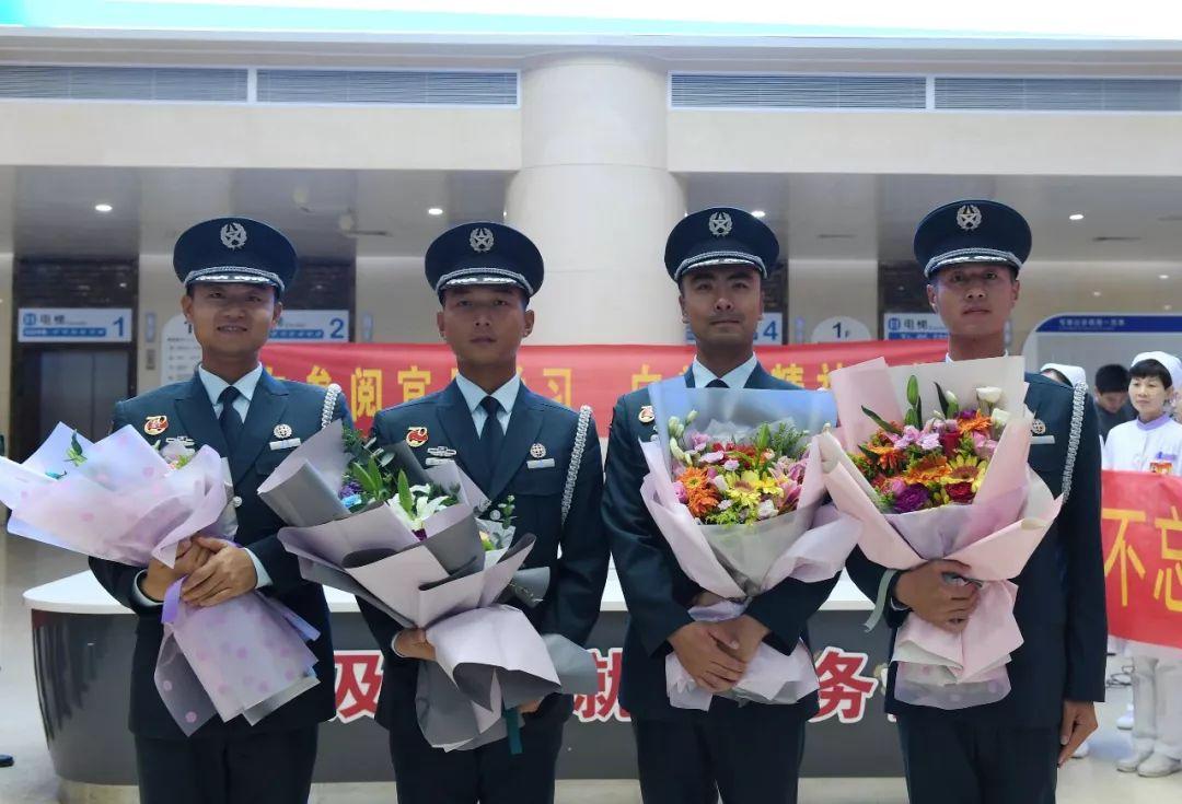 走近白求恩医疗方队，一首赞歌与受阅行列的交融，走近白求恩医疗方队，赞歌与受阅行列的交融时刻