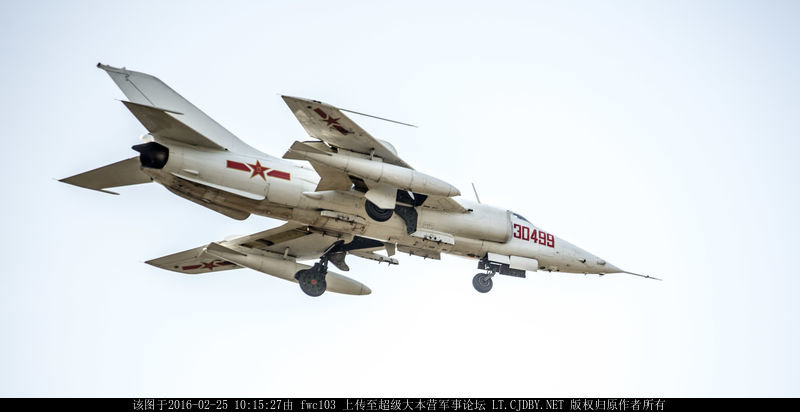 强5攻击机挂载武器，空中力量的锐利之剑，强5攻击机挂载武器，空中力量的锐利之剑展示