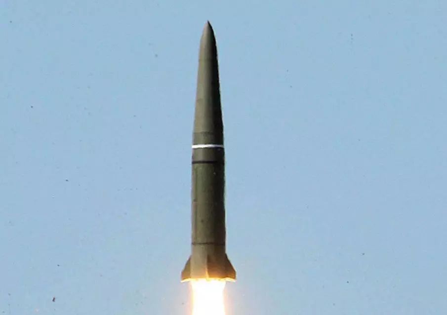 中国尖端武器研发，引发美国的深度关注与恐慌，中国尖端武器研发引发美国深度关注与恐慌，国际军事科技竞争加剧
