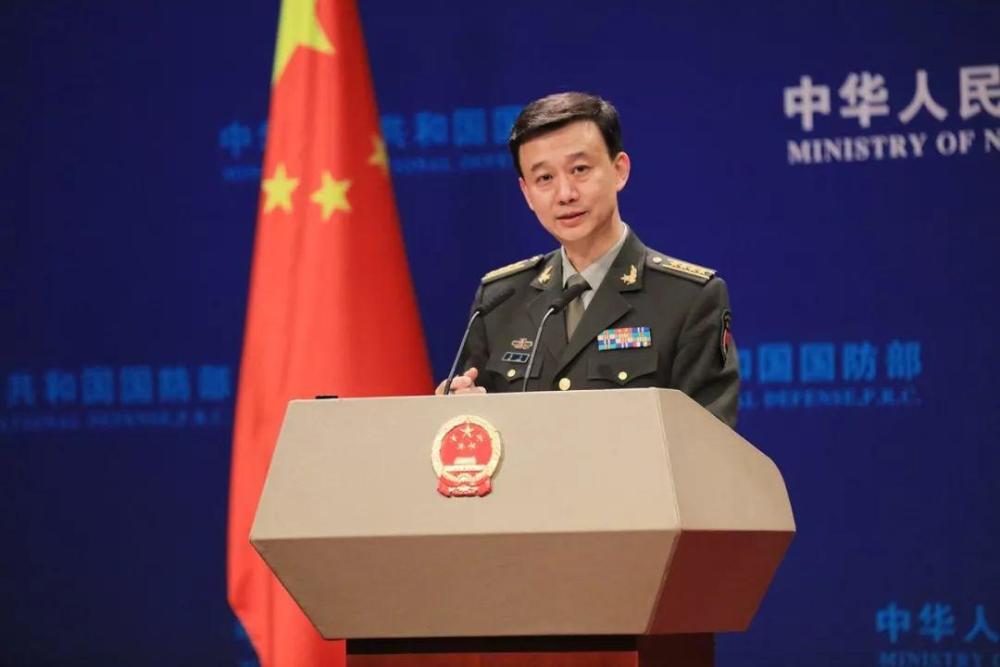 刚刚，国防部发声，传递坚定立场与决心，国防部的坚定立场与决心，权威发声传递强烈信号