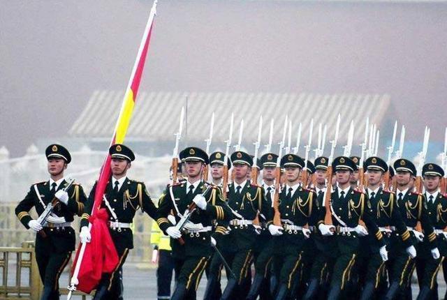 仪仗队阅兵视频2017，荣耀的瞬间，永恒的记忆，2017阅兵盛典，荣耀瞬间，永恒记忆中的仪仗风采