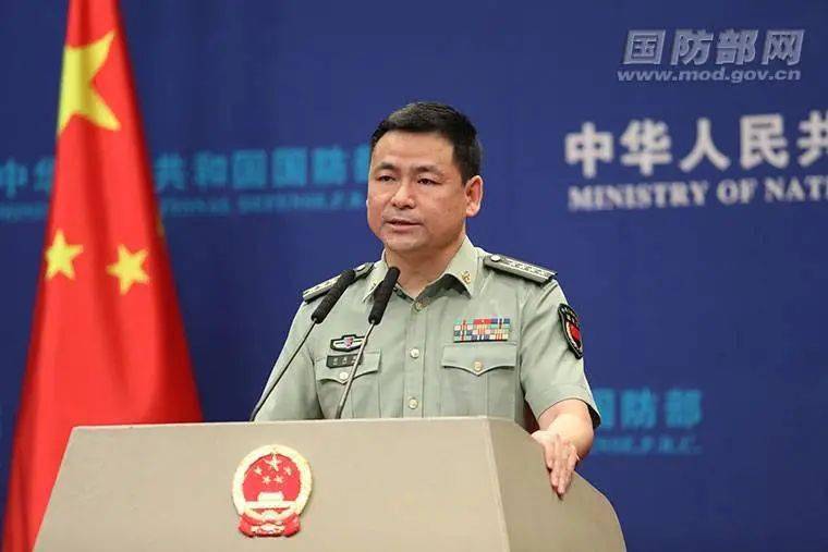 解放军东部战区新闻发言人的角色与担当，解放军东部战区新闻发言人的角色与担当，权威发声，守护国家安全防线
