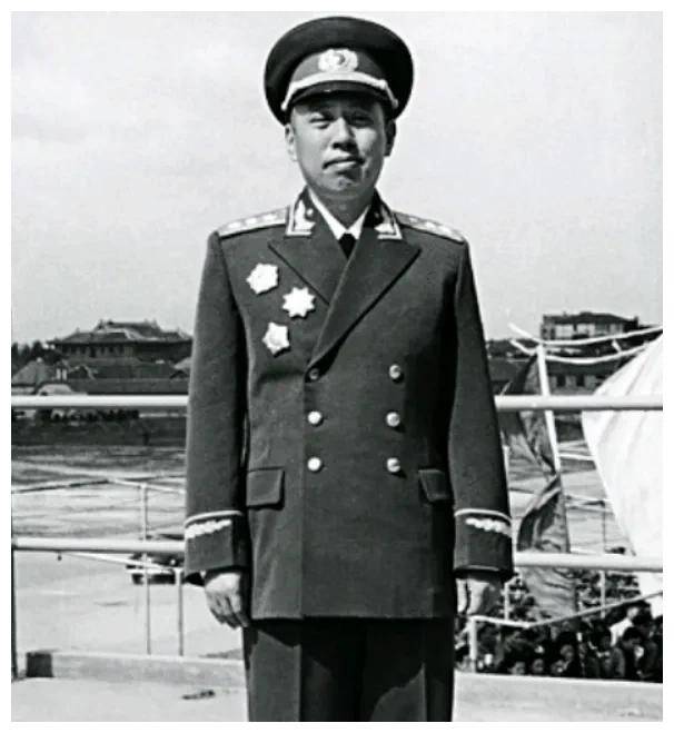 65年授衔依旧健在的将军们，历史的见证与时代的荣光，65年授衔将军们的历史见证与时代荣光
