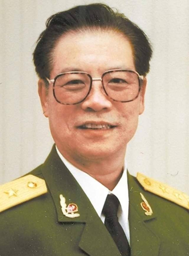 武警英雄张金龙，1996年的荣耀与担当，武警英雄张金龙，1996年的荣耀时刻，担当铸就传奇
