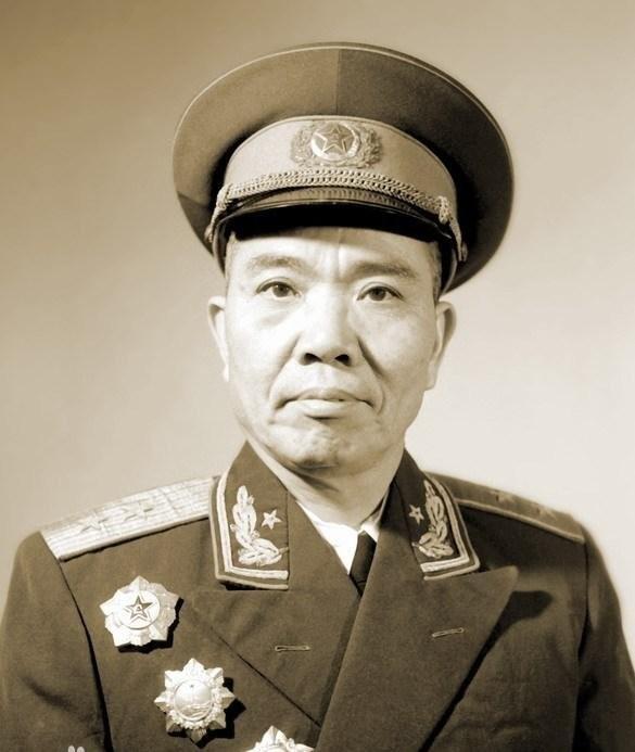 中国现役中将军衔名单照片及其影响力概述，中国现役中将军衔名单影响力概述及照片一览