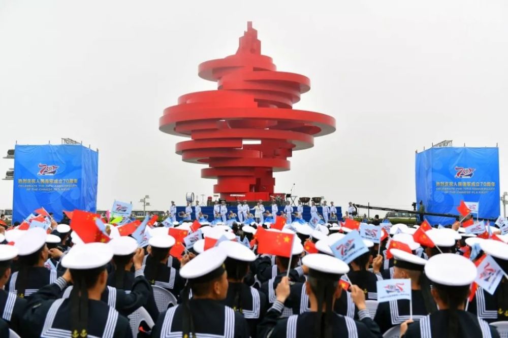 新中国成立70周年海上大阅兵，展现海洋强国的力量与荣耀，新中国成立70周年海上阅兵，展现海洋强国力量与荣耀风采