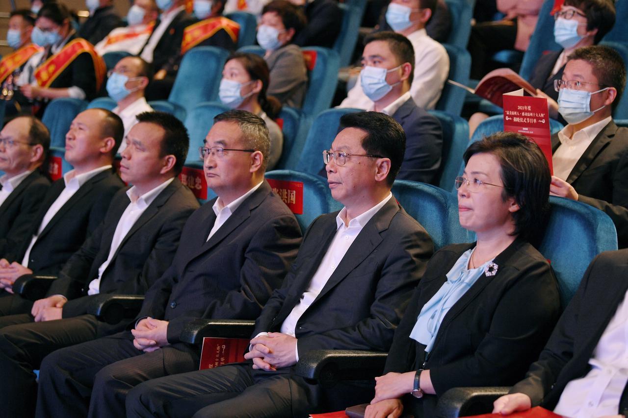 温州舰退役了吗？关于我国军舰的退役与更新迭代，中国军舰的退役与更新迭代，温州舰是否已退役？