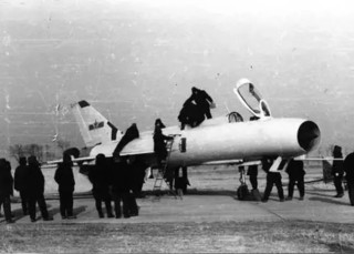歼八之父——中国航空工业的骄傲，歼八之父——中国航空工业的辉煌传奇
