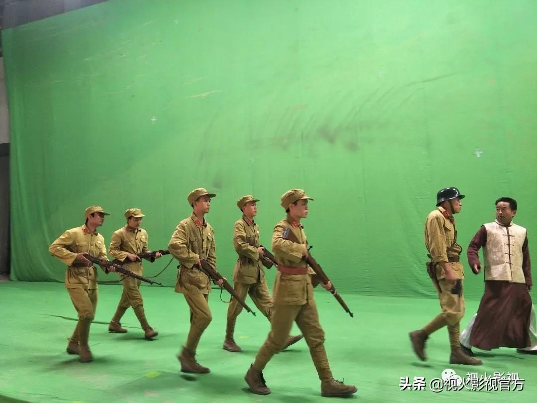 24小时军队宣传片，展现英雄本色，铸就时代荣光，24小时英雄时刻，军队宣传片展现时代荣光与英雄本色