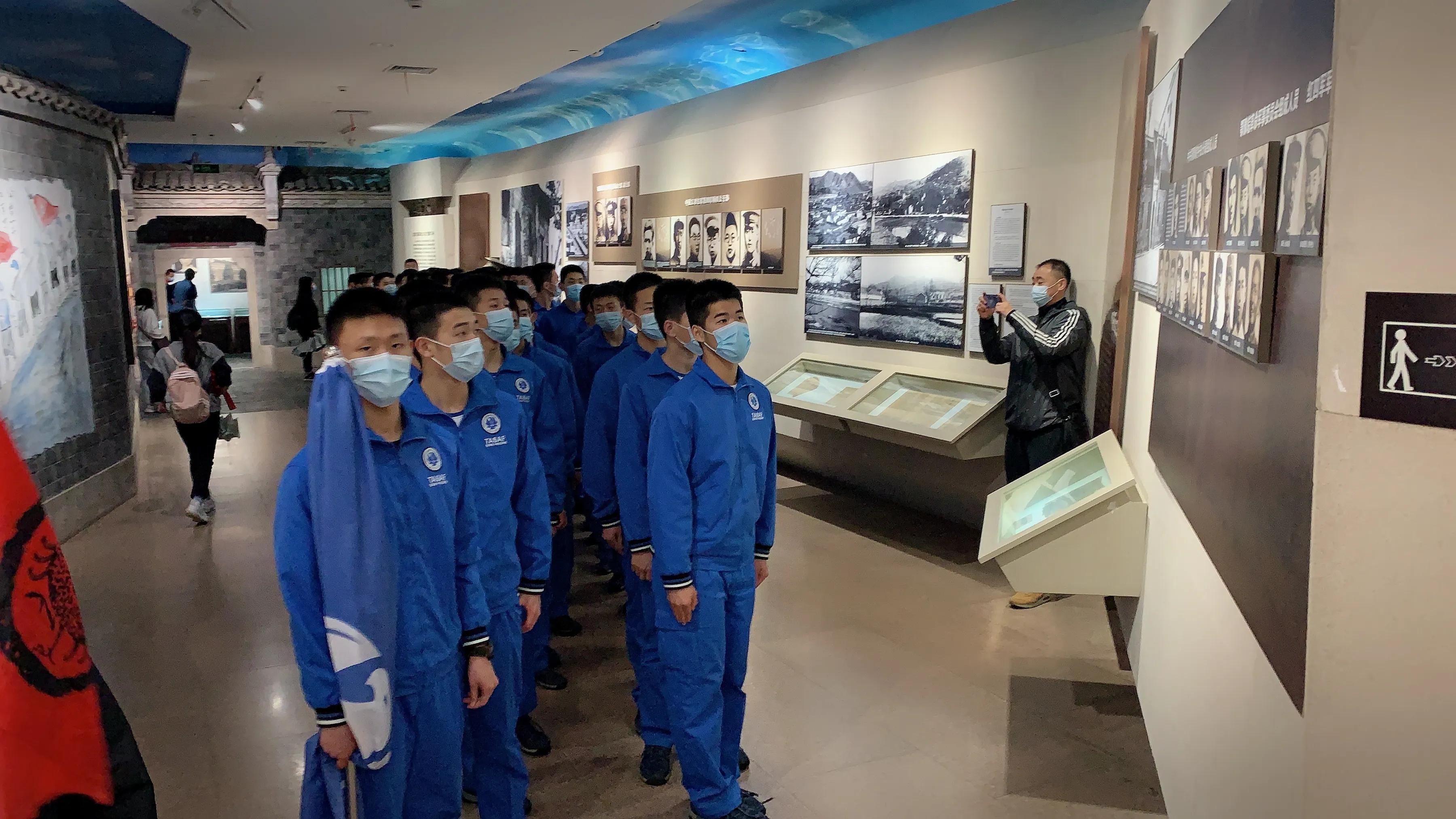 武汉空军部队概览，武汉空军部队全面解析