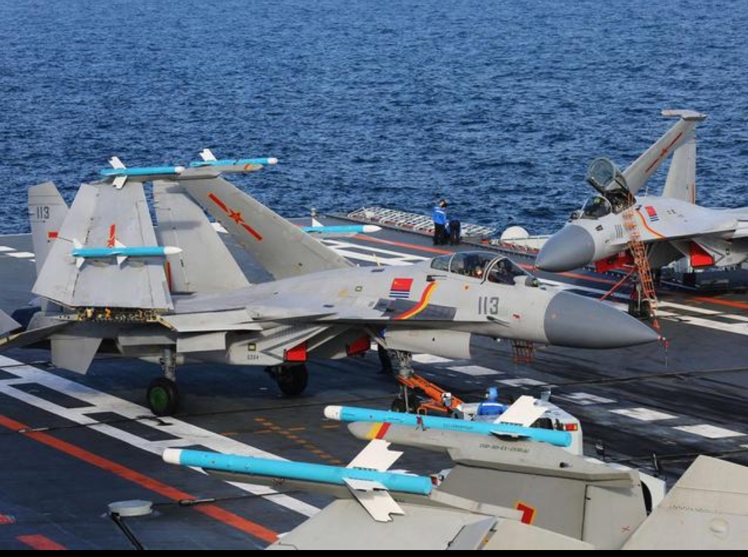 飞鲨歼-15飞机，中国航空工业的骄傲，飞鲨歼-15飞机，中国航空工业的荣耀典范