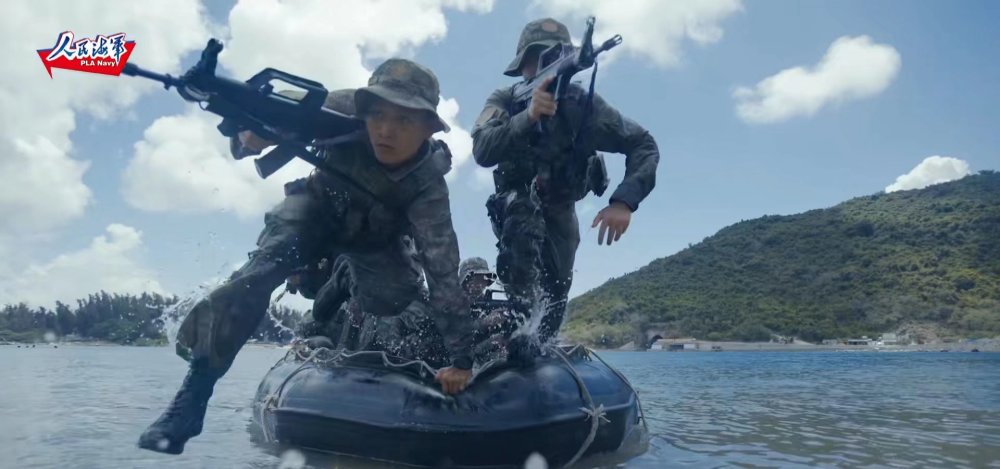 蛟龙突击队,精英力量的象征与实战能力的展现,蛟龙突击队,精英力量的实战展现与象征