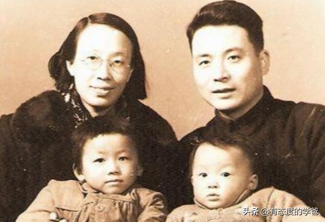 两弹一星邓稼先，永恒的功勋与不朽的精神，邓稼先的两弹一星，功勋永恒，精神不朽