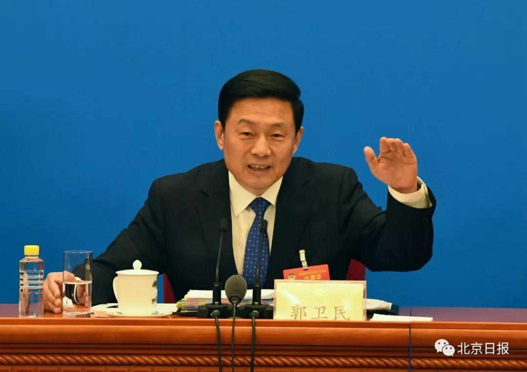 新闻发布会发言人的要求与职责，新闻发布会发言人职责与要求解析