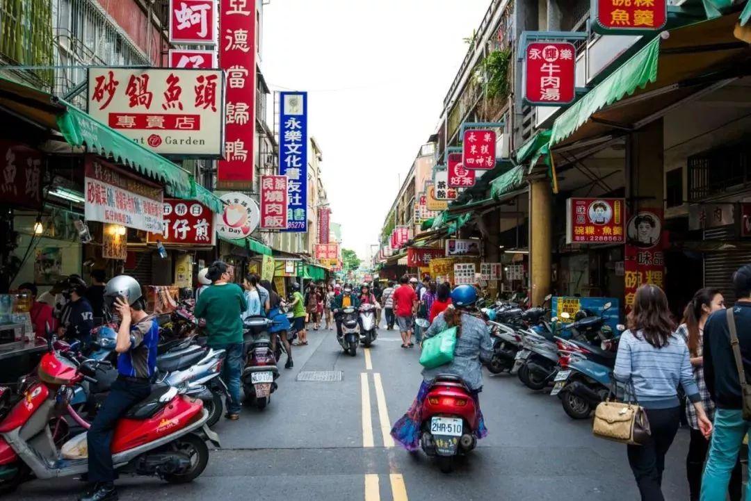 印尼地震已致44人死亡，灾难背后的故事与挑战，印尼地震造成重大伤亡，灾难背后的挑战与故事