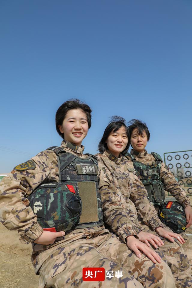 探索新时代女性力量，21新军装女兵的风采，新时代女性力量璀璨闪耀，21世纪女兵军装风采展现独特力量