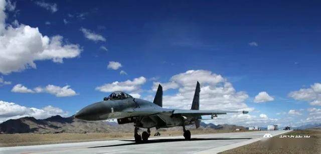中国空军机场驻地的战略地位与发展概述，中国空军机场驻地的战略地位与发展概览