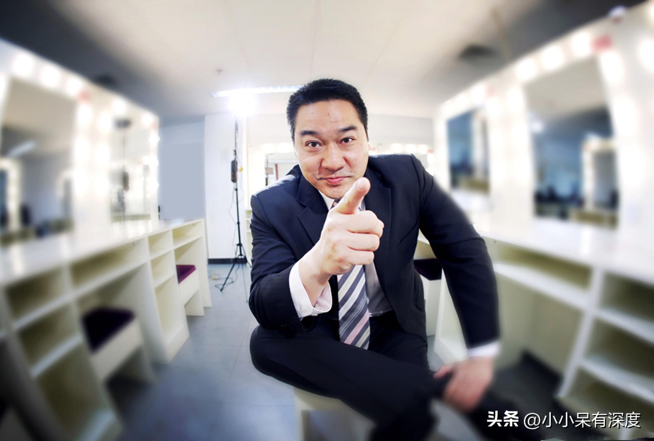 凤凰军情观察室，深度解析10月4日视频内容，凤凰军情观察室，深度解析视频内容，洞悉十月四日局势