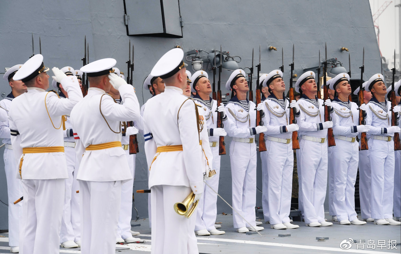 海军仗队阅兵仪式，荣耀与力量的展现，海军仗队阅兵仪式，荣耀与力量的汇聚时刻