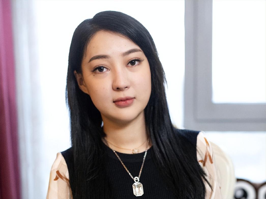 郭美美最新消息，重塑形象，回归正轨，郭美美重塑形象，回归正轨的最新动态报道