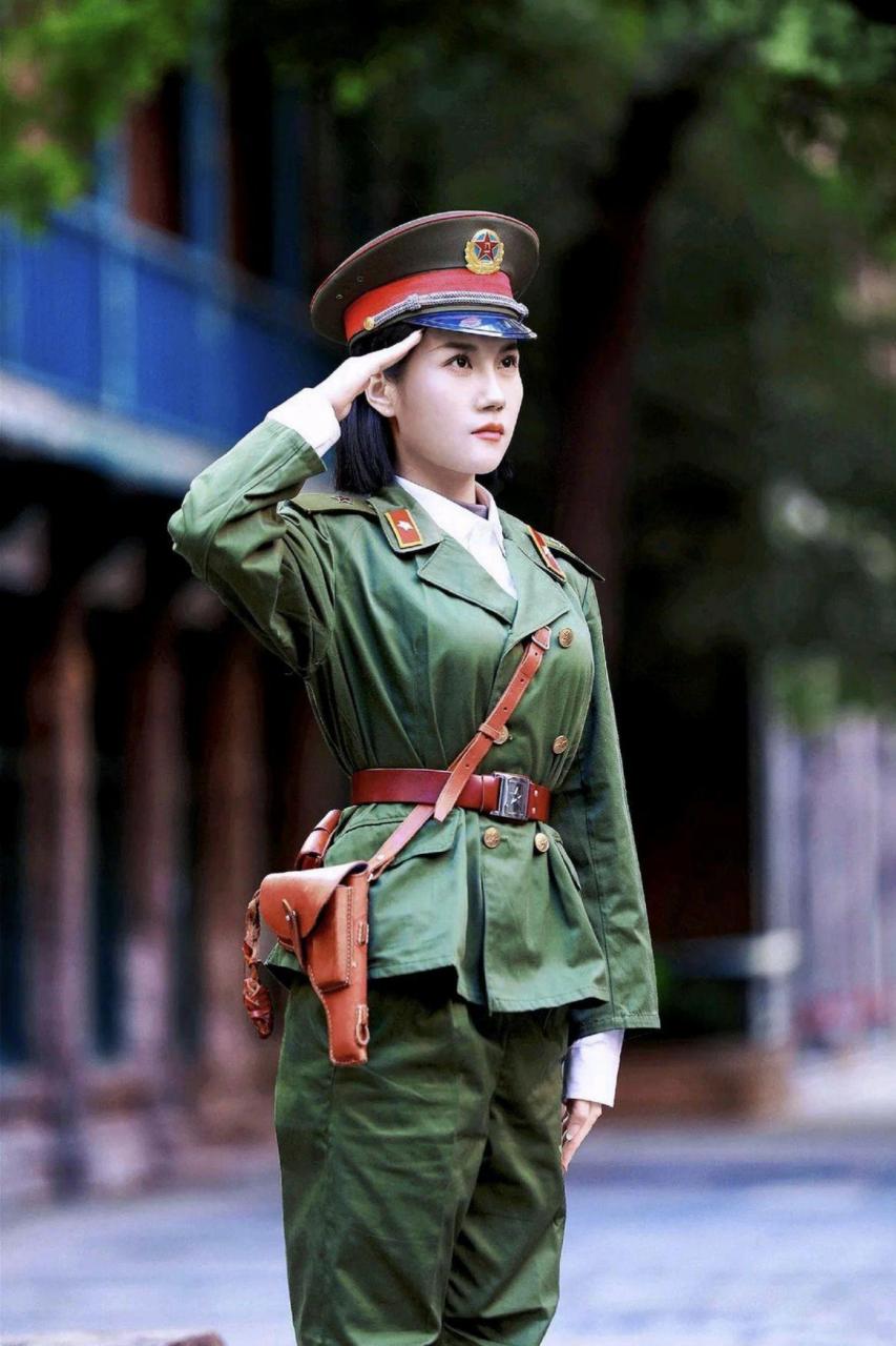 探索历史中的军装变迁，85式军装图片的独特魅力，历史军装变迁探索，85式军装图片的独特魅力