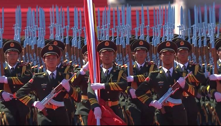 沙场阅兵的意义，彰显力量、凝聚人心与激励奋进，沙场阅兵，彰显力量、凝聚人心、激励奋进的力量展现