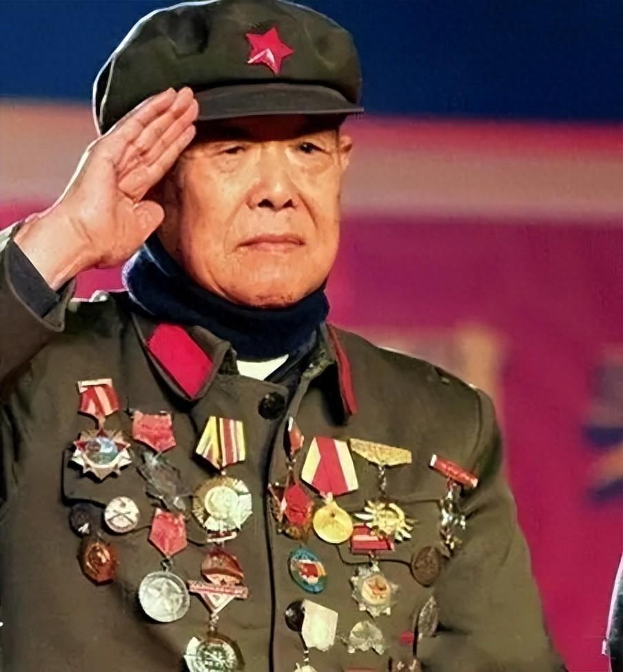 丁晓兵与老首长，一段深厚的军旅情缘，丁晓兵与老首长，军旅生涯中的深厚情缘