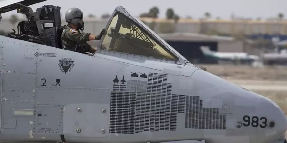 隐身A-10攻击机，空中力量的锐利新刃，隐身版A-10攻击机，空中力量的全新利刃