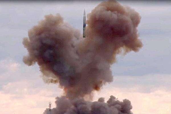 滑翔式高超声速飞行器，探索未来航空的新领域，滑翔式高超声速飞行器，未来航空领域的探索先锋