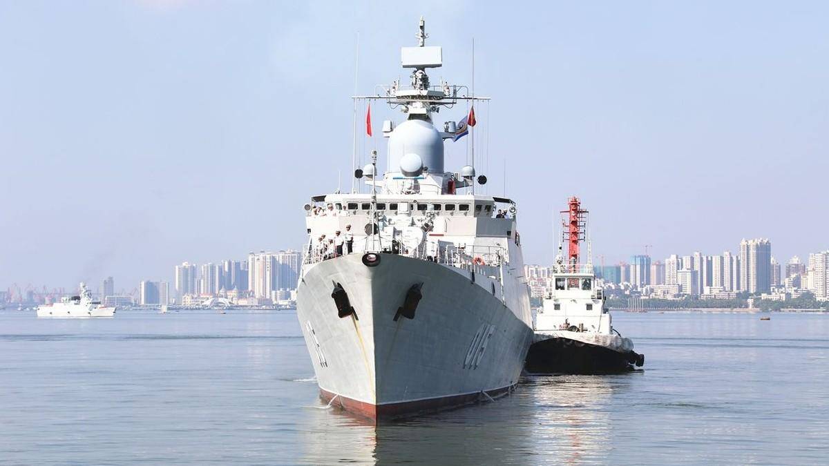 湛江32军舰，捍卫海疆的钢铁长城，湛江32军舰，捍卫海疆的钢铁力量