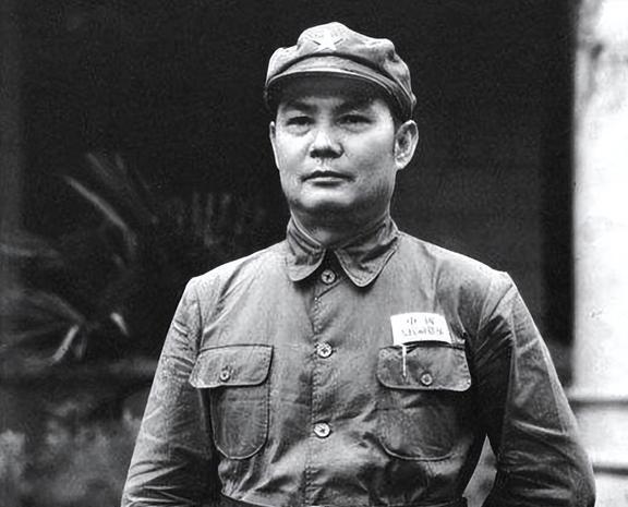 十大元帅谁的威望最高，历史的解读与探究，十大元帅威望排名对比，历史解读与深度探究
